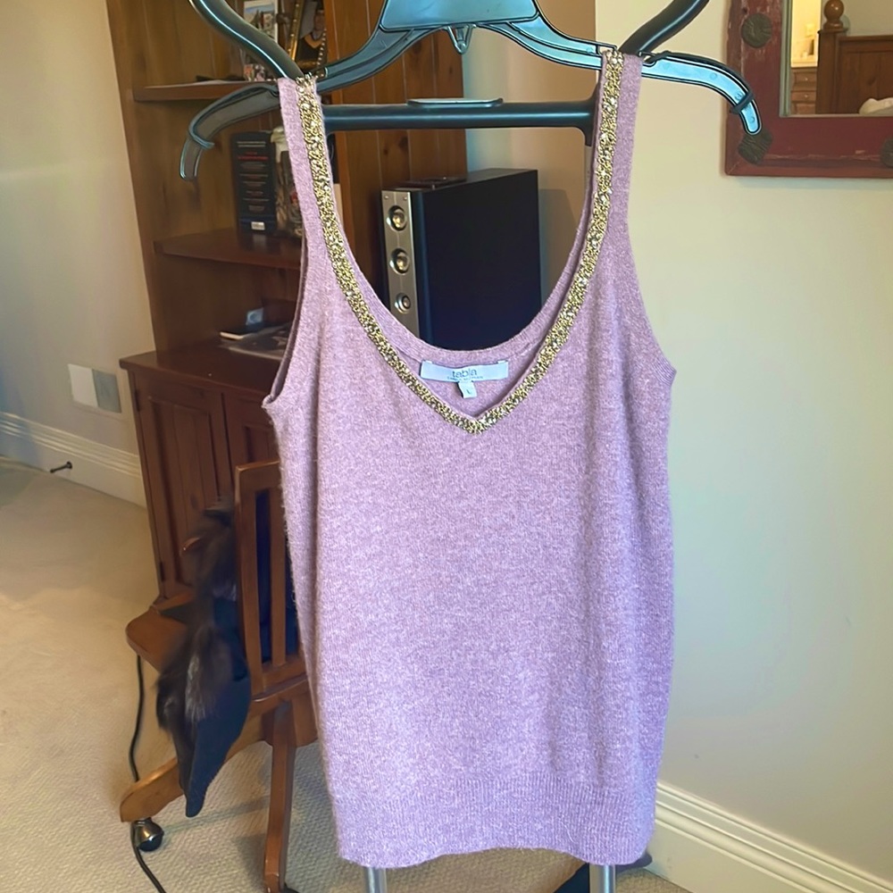 Cashmere and beaded tank top in purple